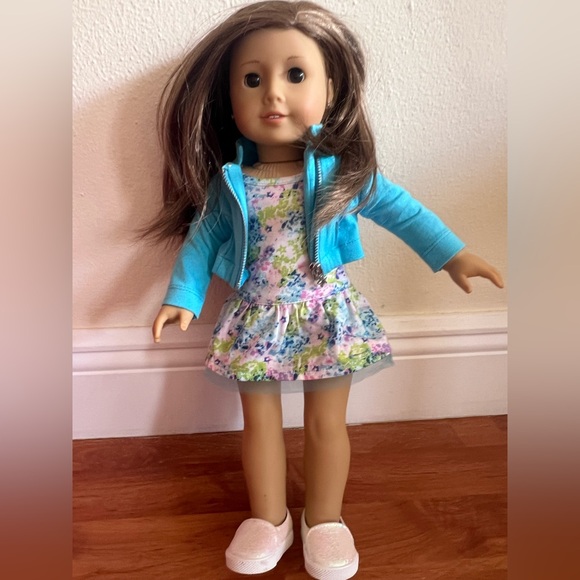 American Girl Doll Blue Jacket Floral Dress Earrings Truly in Box - Picture 3 of 12